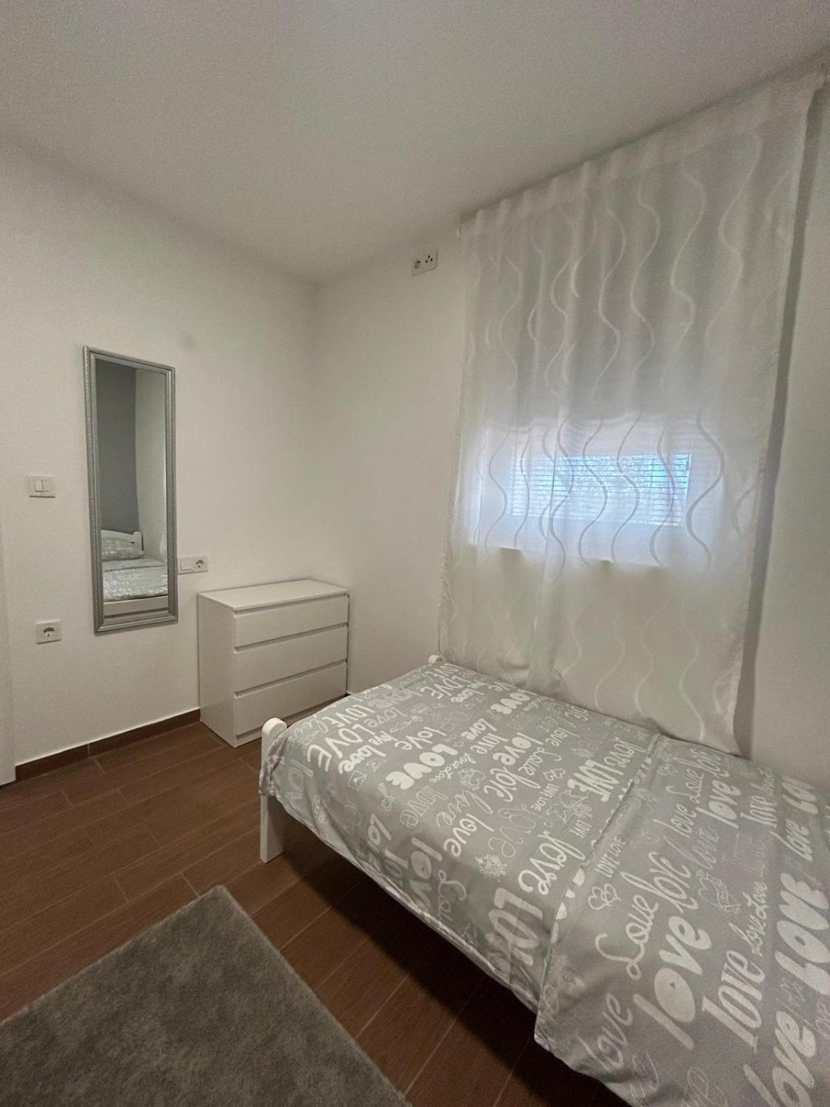 Apartman Lorna Torrette Eksteriør billede